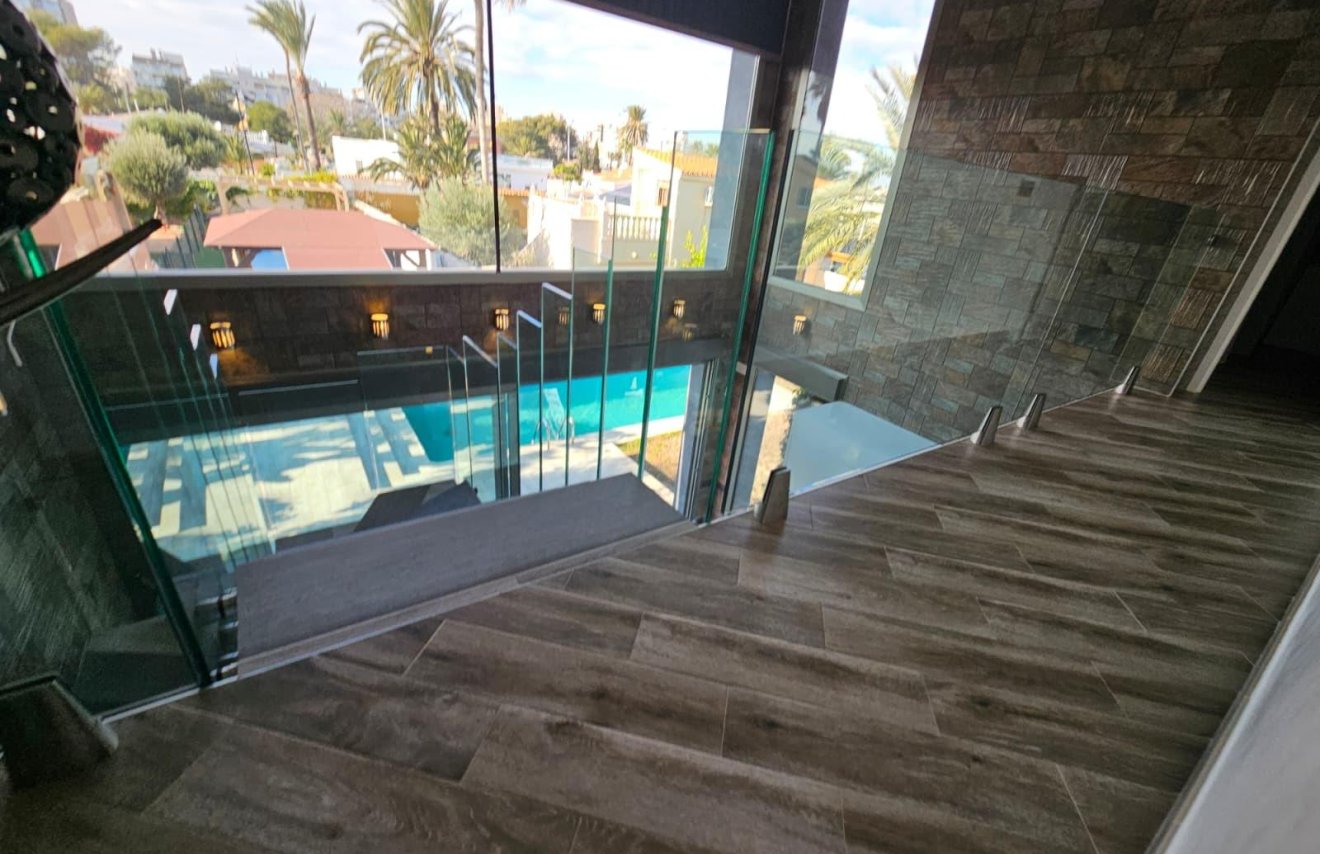 Reventa - Villa de Lujo - Torrevieja - Los Angeles