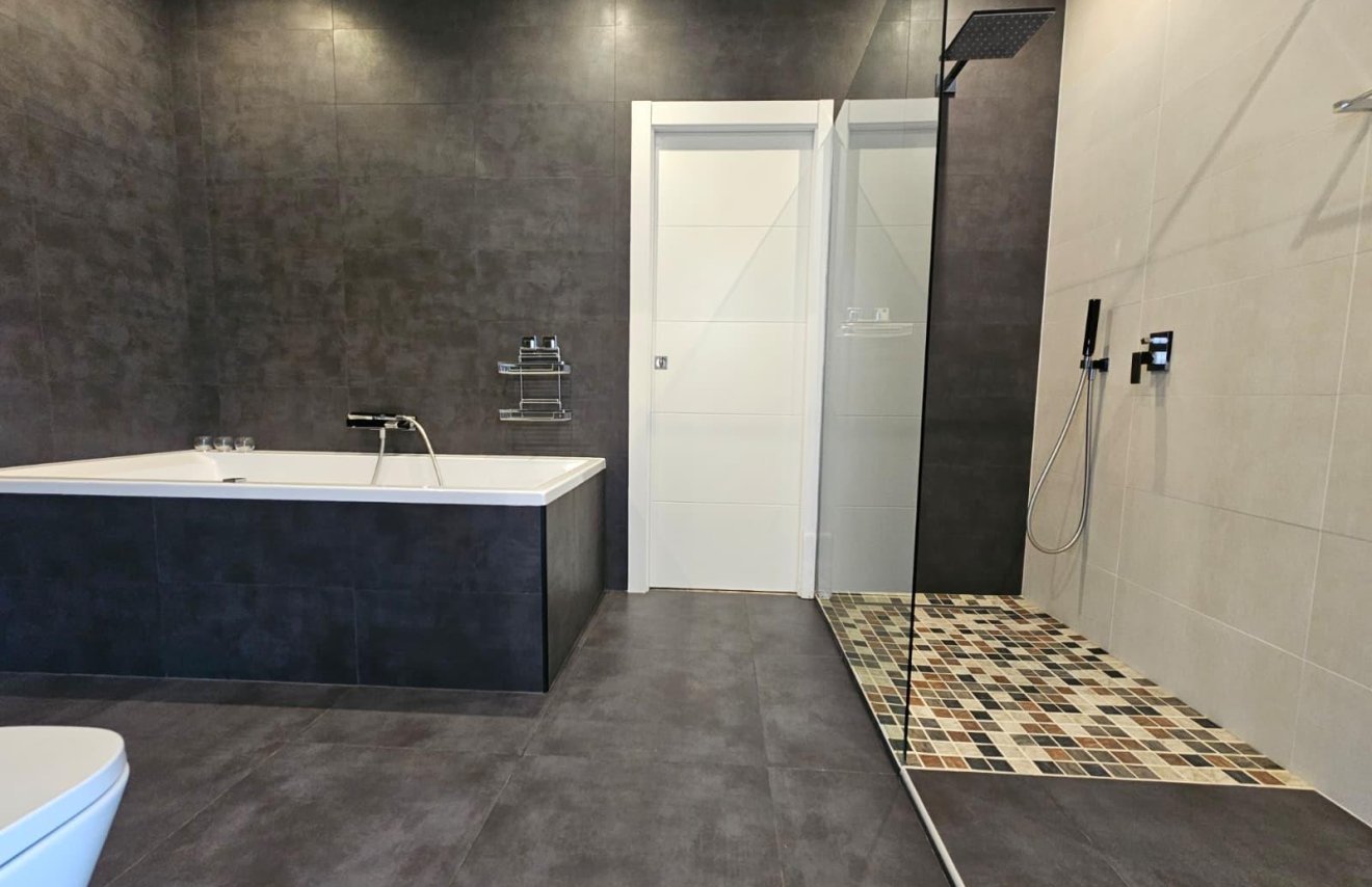 Reventa - Villa de Lujo - Torrevieja - Los Angeles