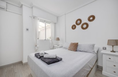 Reventa - Apartamento - Torrevieja - Playa de los Locos
