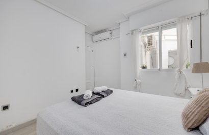 Reventa - Apartamento - Torrevieja - Playa de los Locos