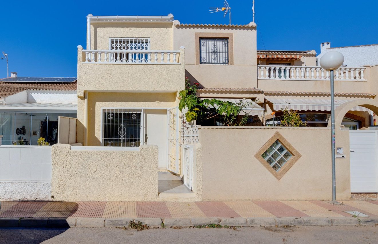 Reventa - Casa Tipo Dúplex - Torrevieja - El limonar