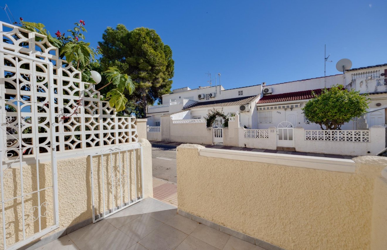 Reventa - Casa Tipo Dúplex - Torrevieja - El limonar