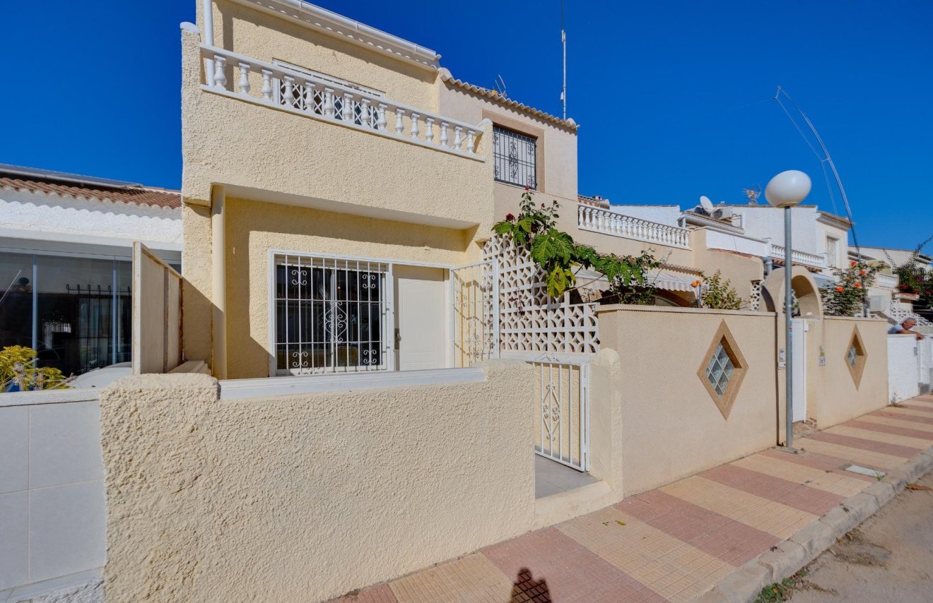 Reventa - Casa Tipo Dúplex - Torrevieja - El limonar