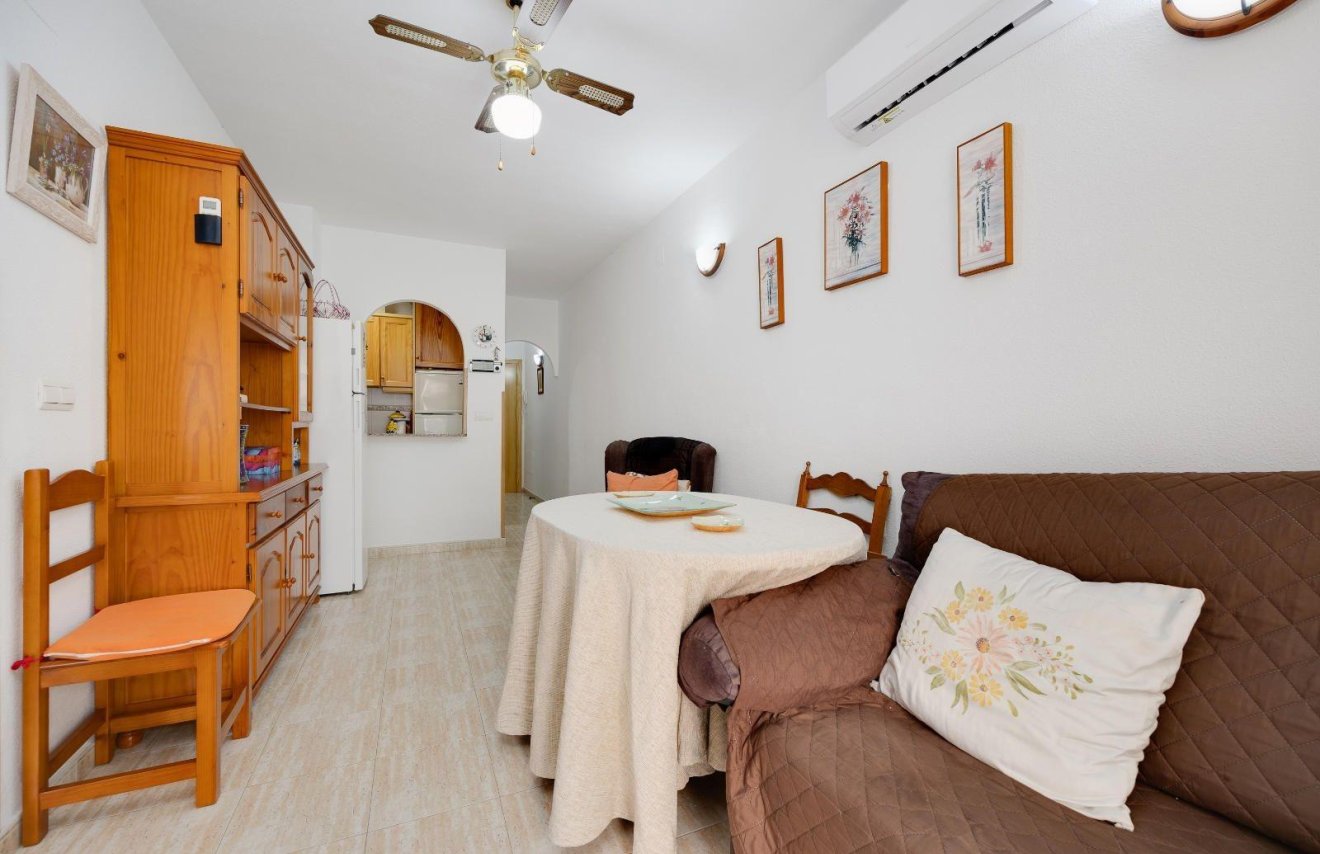 Resale - Apartamento - Torrevieja - Centro