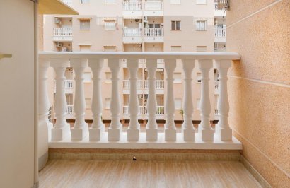 Resale - Apartamento - Torrevieja - Centro