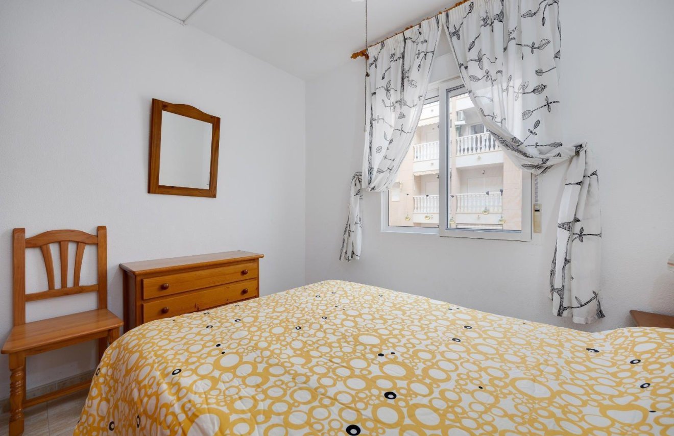 Resale - Apartamento - Torrevieja - Centro