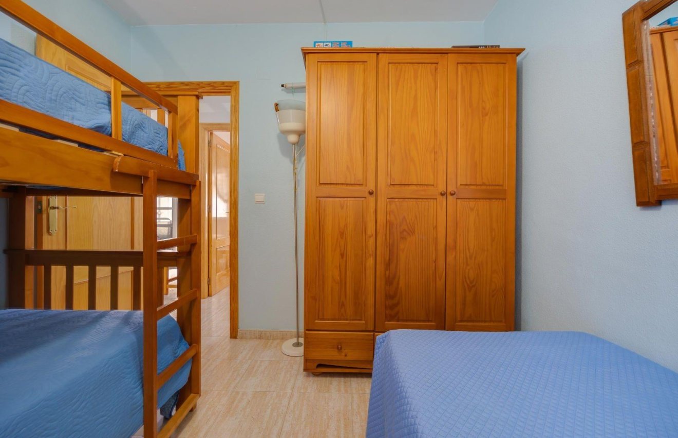 Resale - Apartamento - Torrevieja - Centro