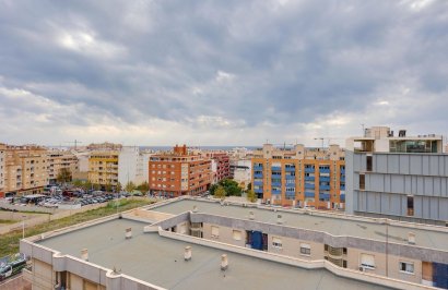 Resale - Apartamento - Torrevieja - Centro