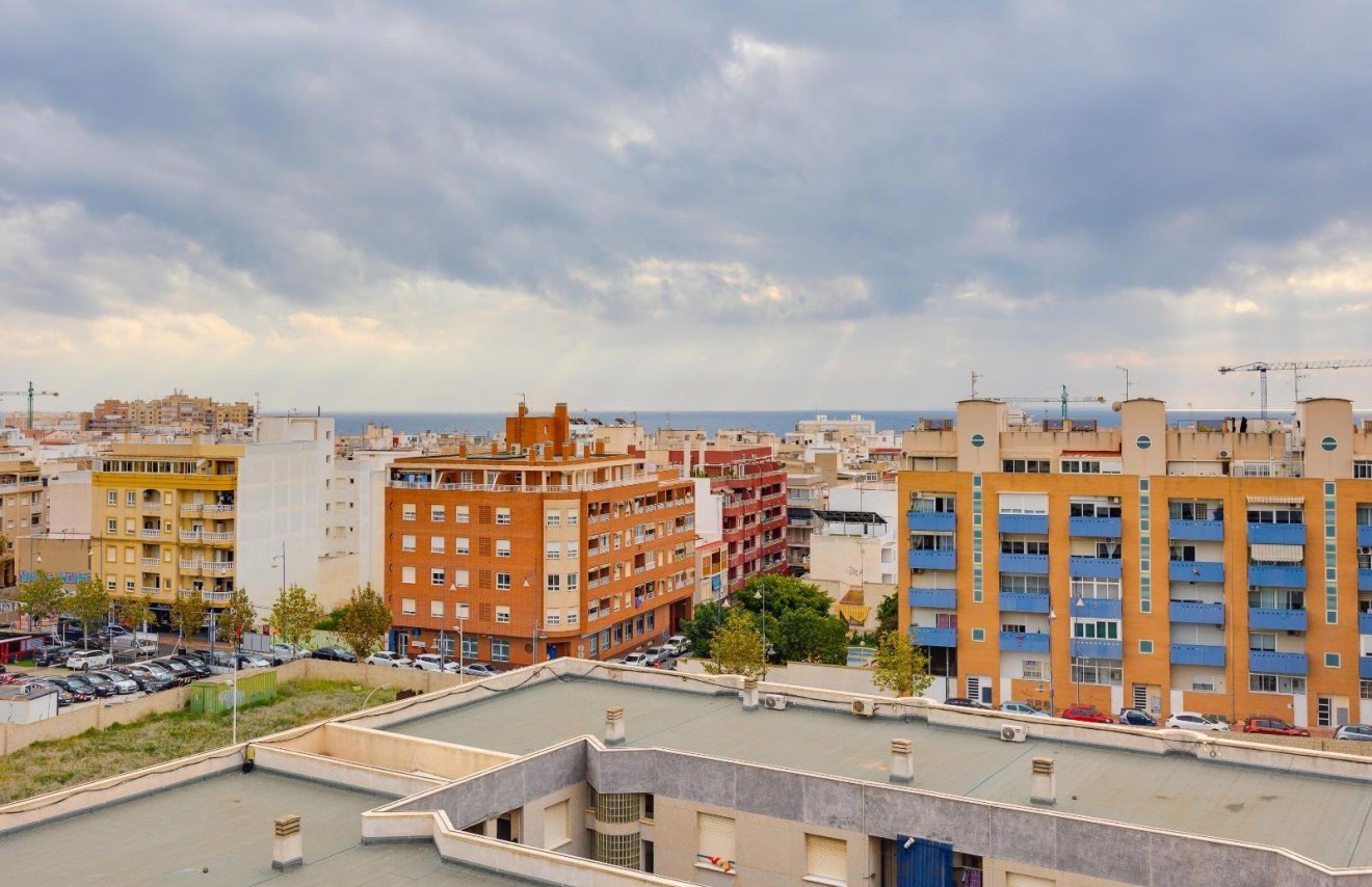 Resale - Apartamento - Torrevieja - Centro