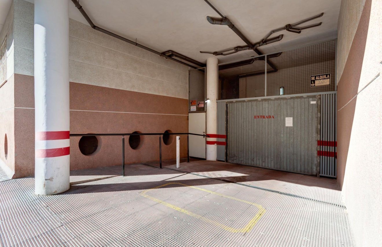 Resale - Apartamento - Torrevieja - Centro