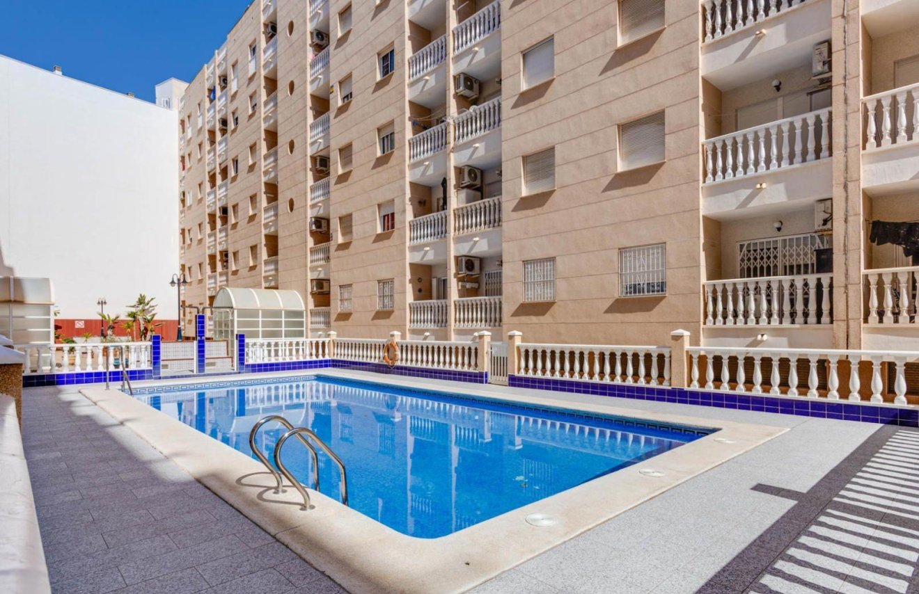 Resale - Apartamento - Torrevieja - Centro