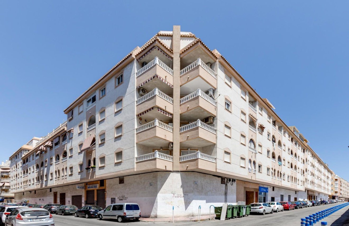 Resale - Apartamento - Torrevieja - Centro