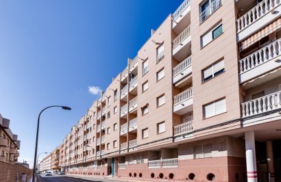 Resale - Apartamento - Torrevieja - Centro