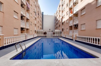 Resale - Apartamento - Torrevieja - Centro