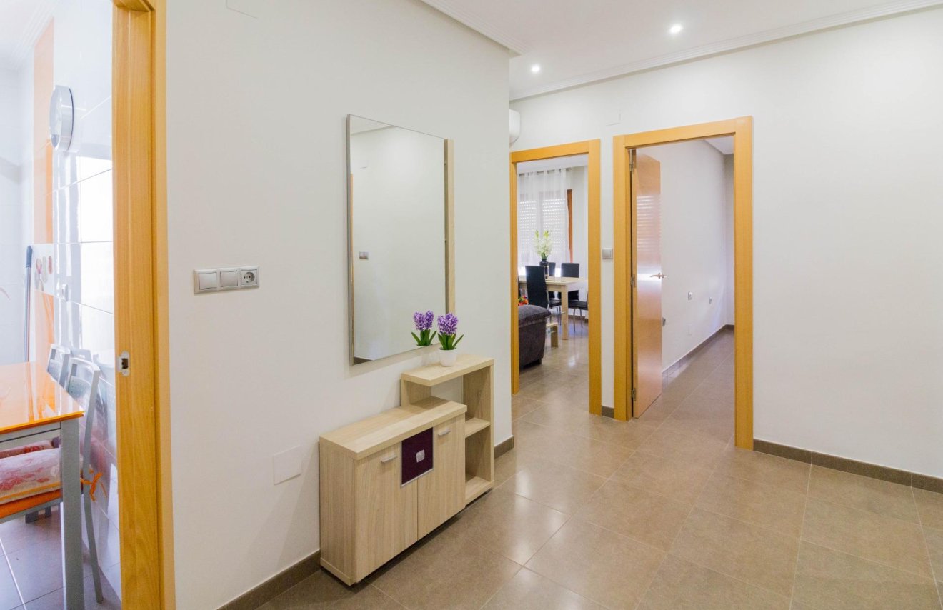 Location à long terme - Piso - Redován - Ayuntamiento