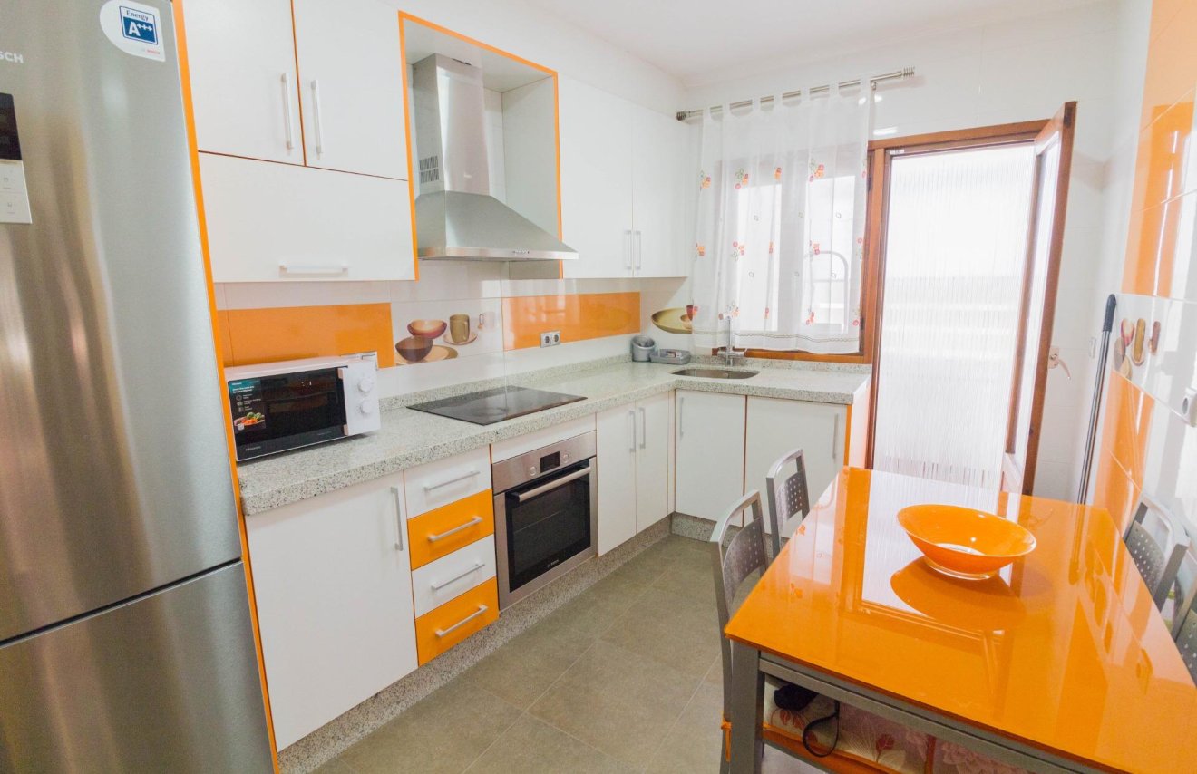 Location à long terme - Piso - Redován - Ayuntamiento