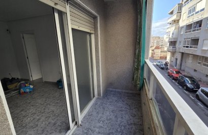 Revente - Apartamento - Torrevieja - Centro