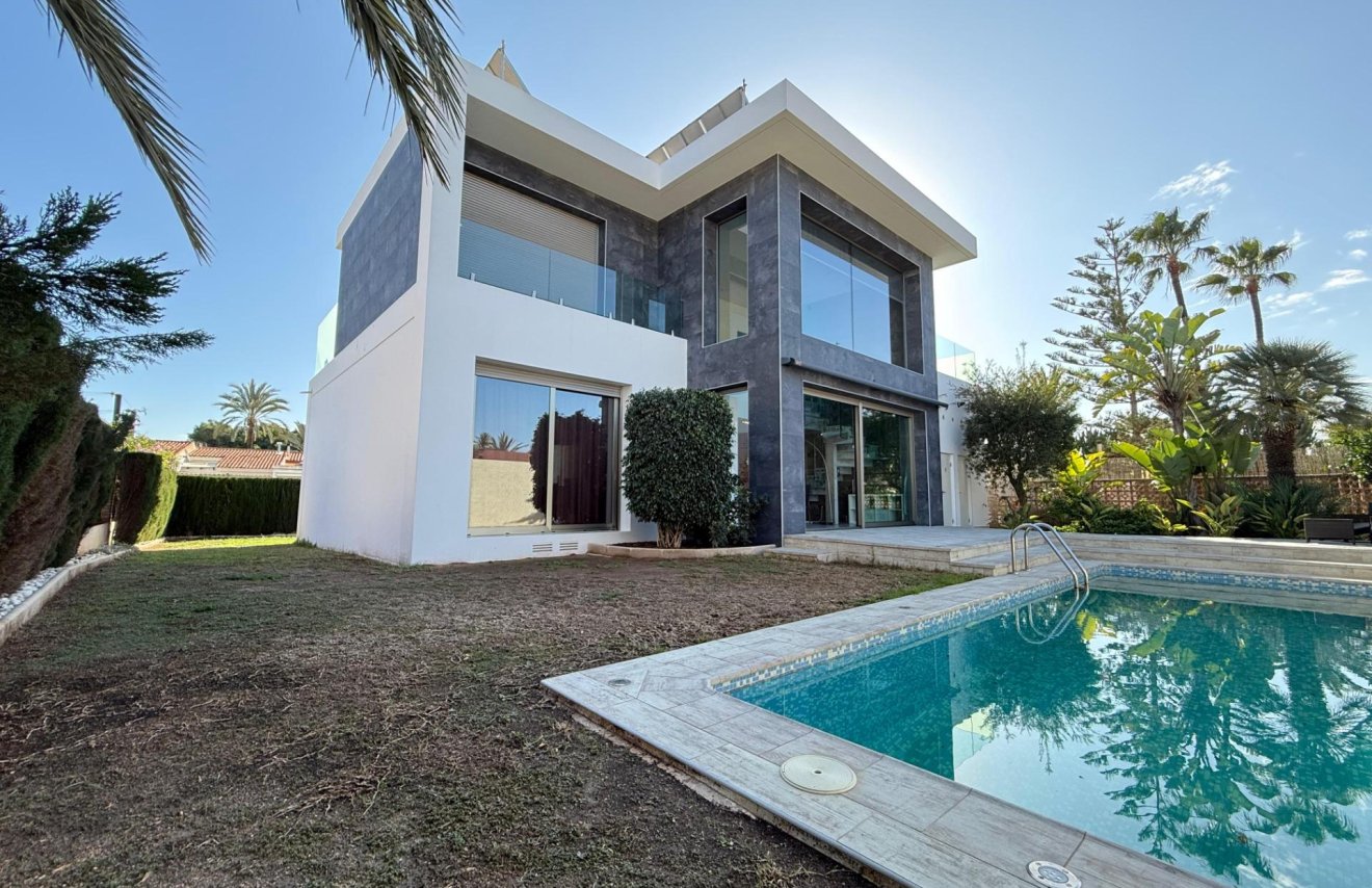 Reventa - Villa de Lujo - Torrevieja - Los Angeles