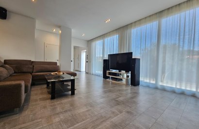 Reventa - Villa de Lujo - Torrevieja - Los Angeles