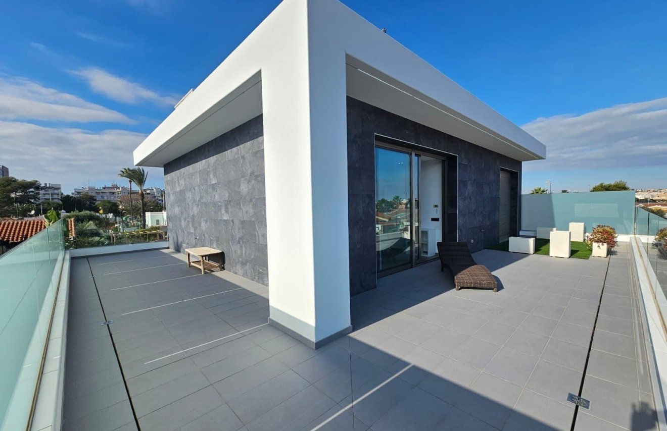 Reventa - Villa de Lujo - Torrevieja - Los Angeles