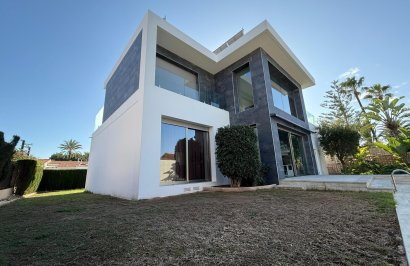 Reventa - Villa de Lujo - Torrevieja - Los Angeles