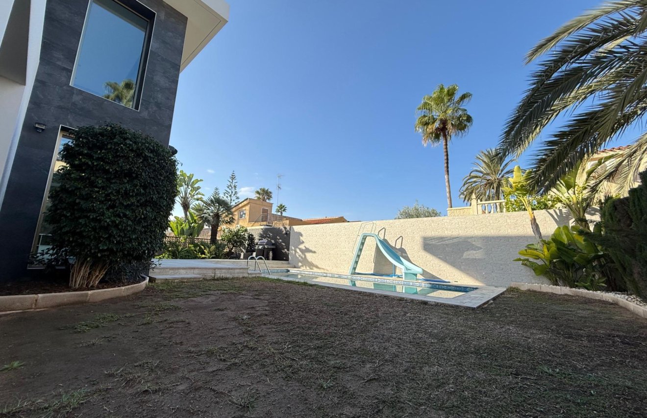 Reventa - Villa de Lujo - Torrevieja - Los Angeles