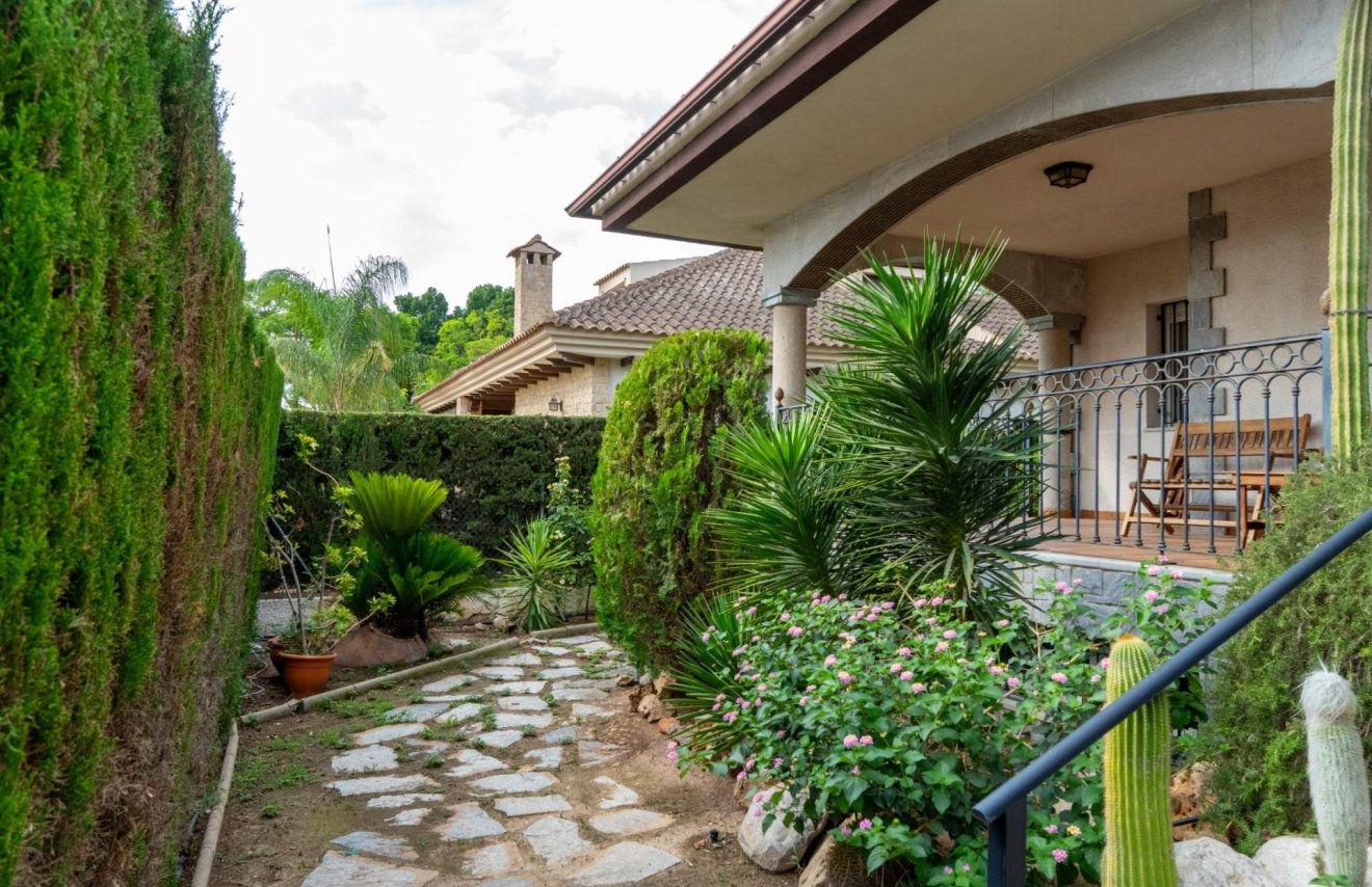 Resale - Chalet - Santomera