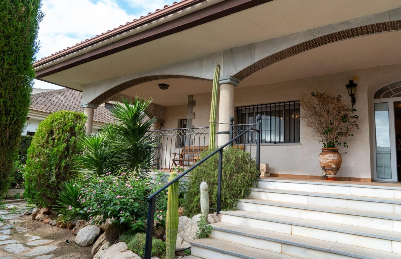 Resale - Chalet - Santomera