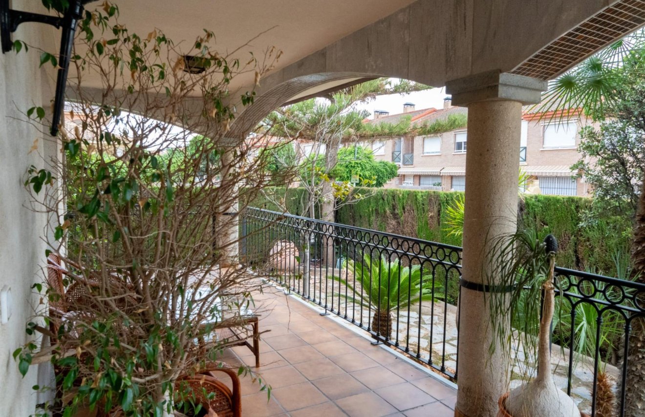 Resale - Chalet - Santomera