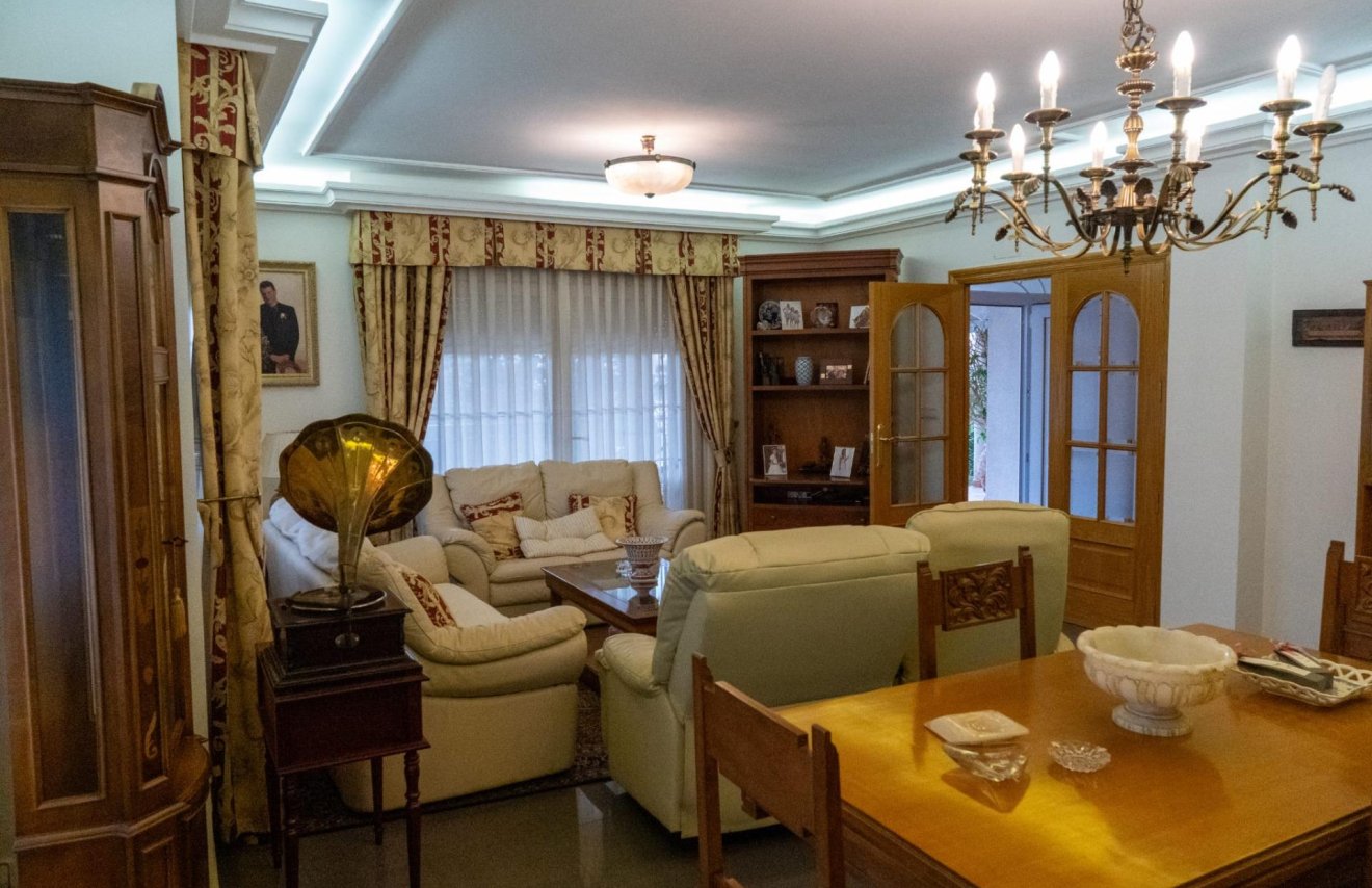 Resale - Chalet - Santomera