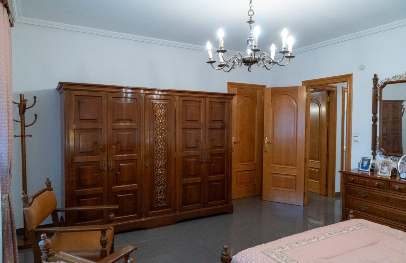 Resale - Chalet - Santomera