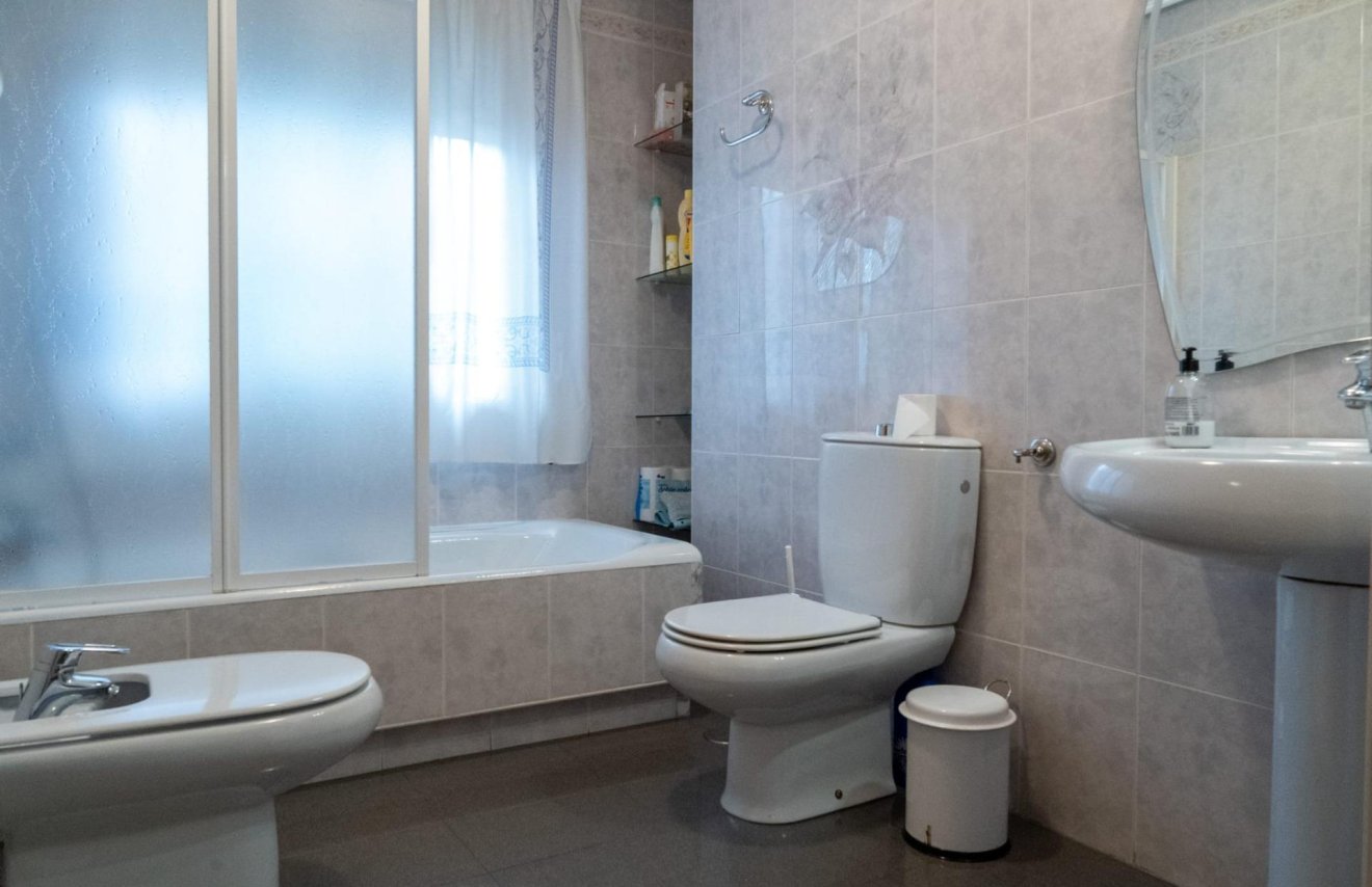 Resale - Chalet - Santomera