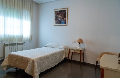 Resale - Chalet - Santomera