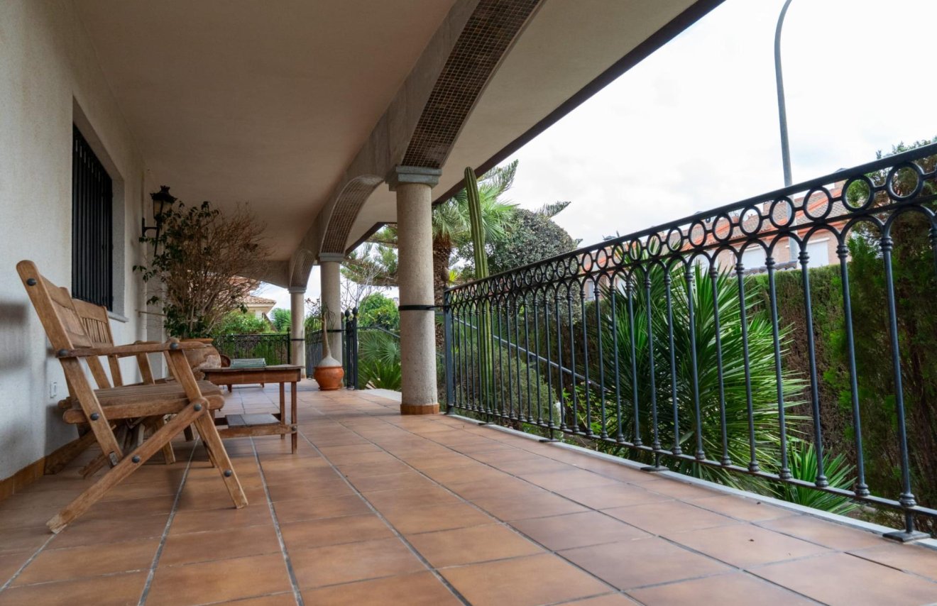 Resale - Chalet - Santomera