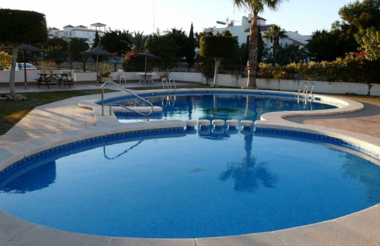 Alquiler a largo plazo - Duplex - Orihuela Costa - Villamartín