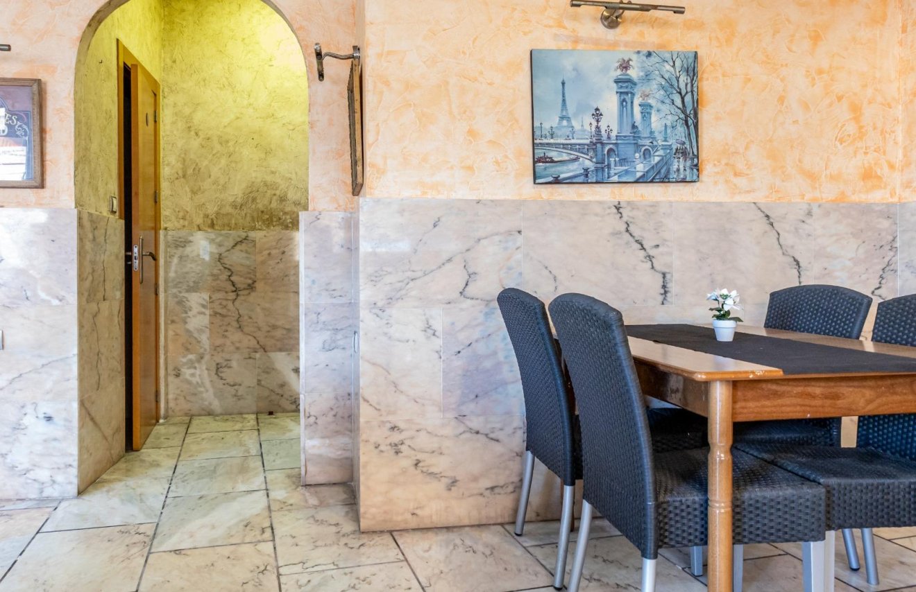 Reventa - Local comercial - Torrevieja - Estacion de autobuses