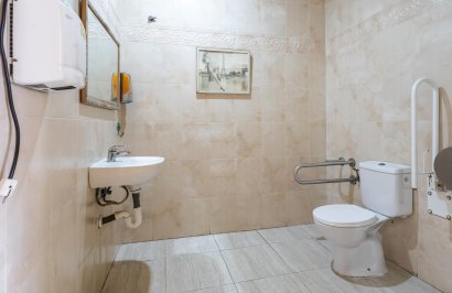 Reventa - Local comercial - Torrevieja - Estacion de autobuses