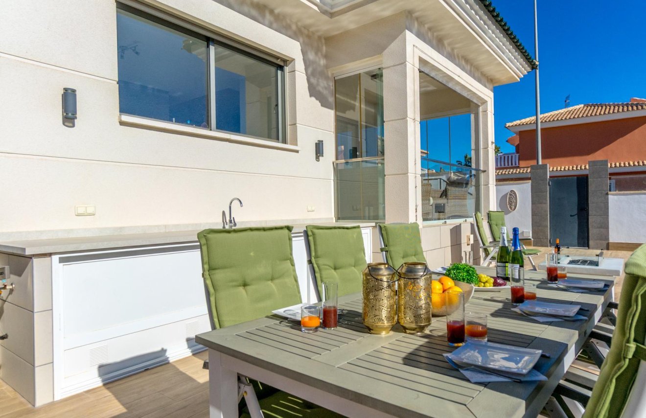 Reventa - Chalet - Ciudad quesada - Lo marabú