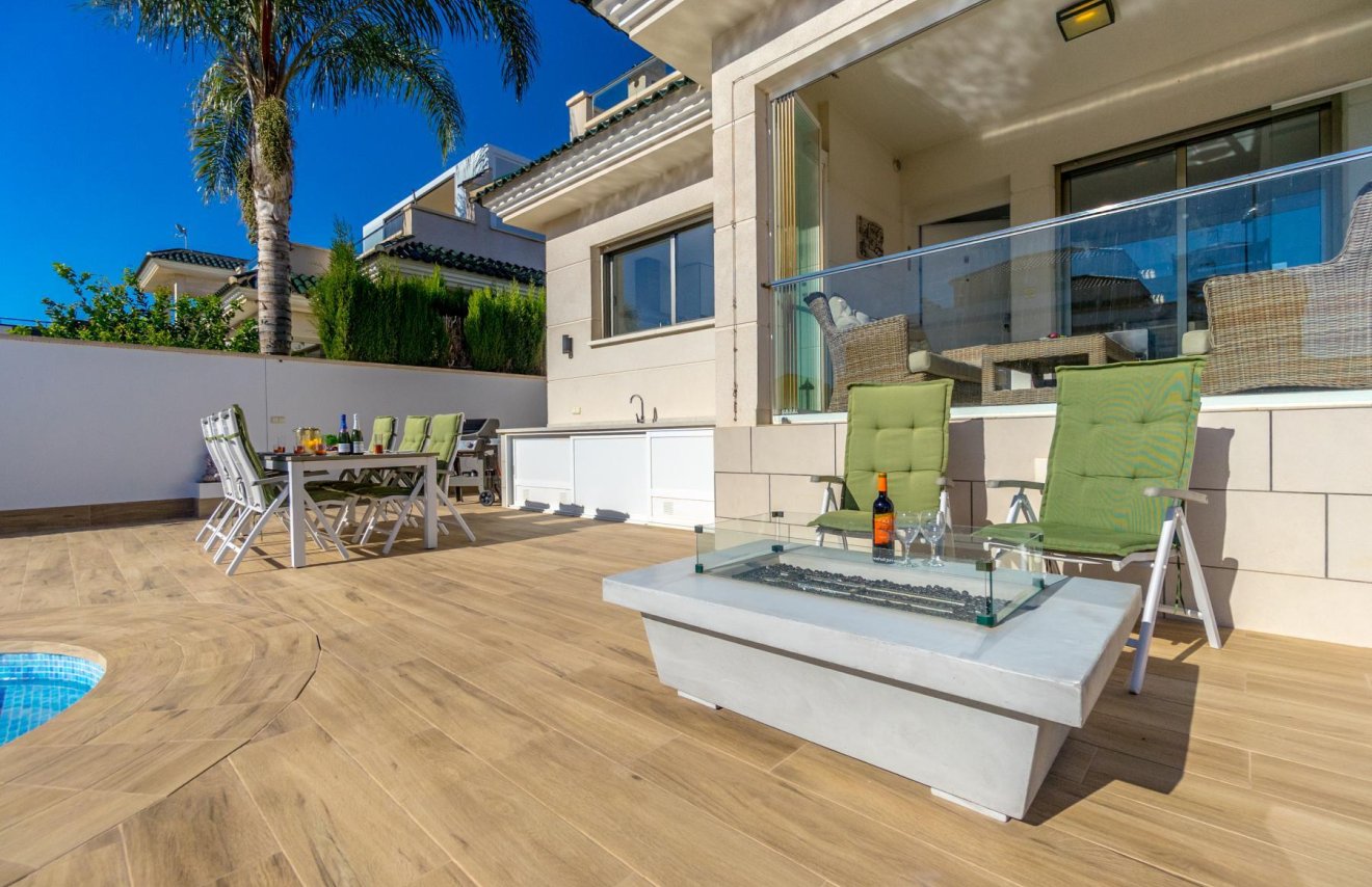 Reventa - Chalet - Ciudad quesada - Lo marabú