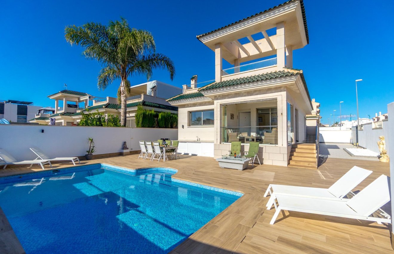 Reventa - Chalet - Ciudad quesada - Lo marabú