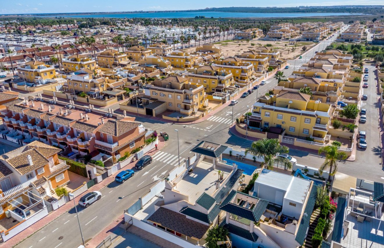 Reventa - Chalet - Ciudad quesada - Lo marabú