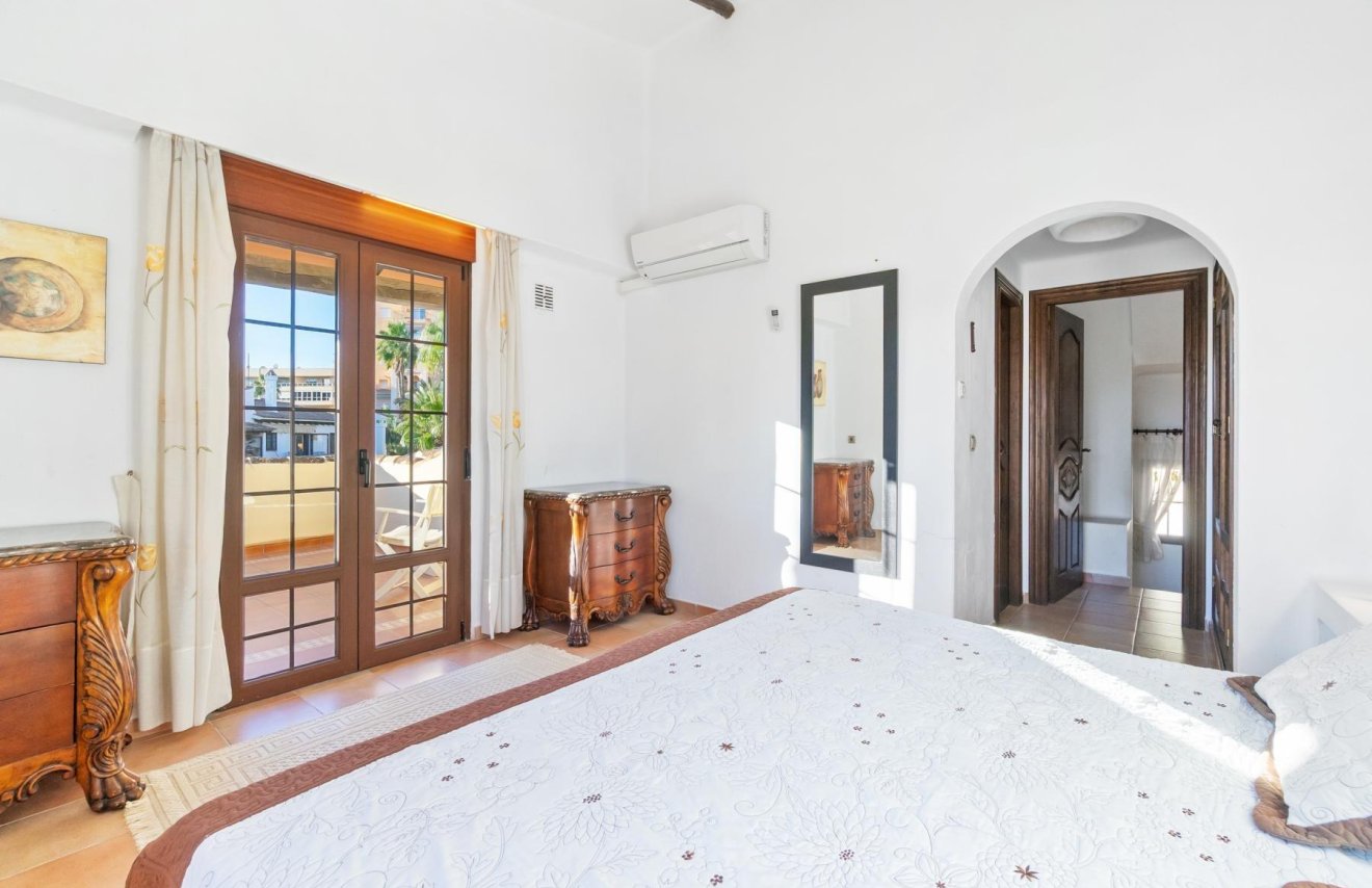 Reventa - Ático Dúplex - Torrevieja - Playa de los Locos