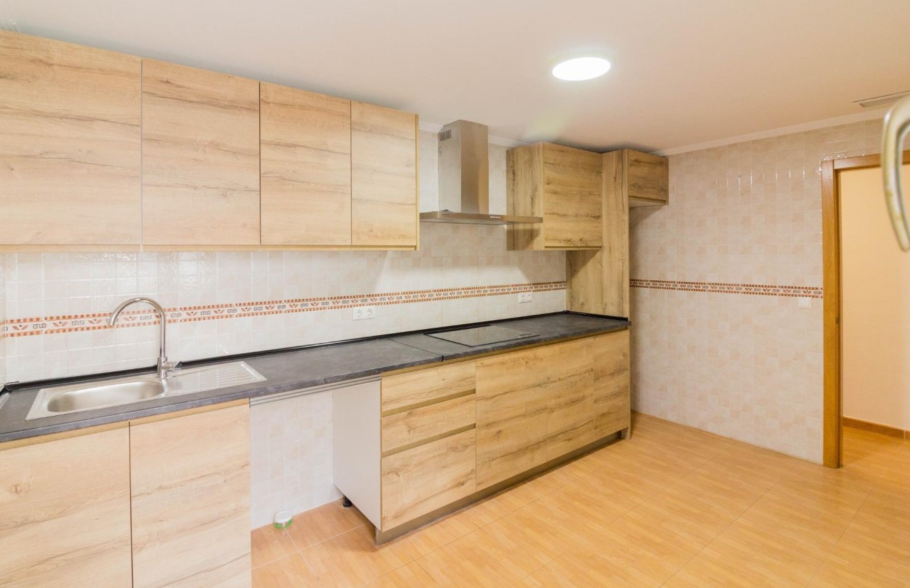 Resale - Piso - San Isidro - Comunidad valenciana