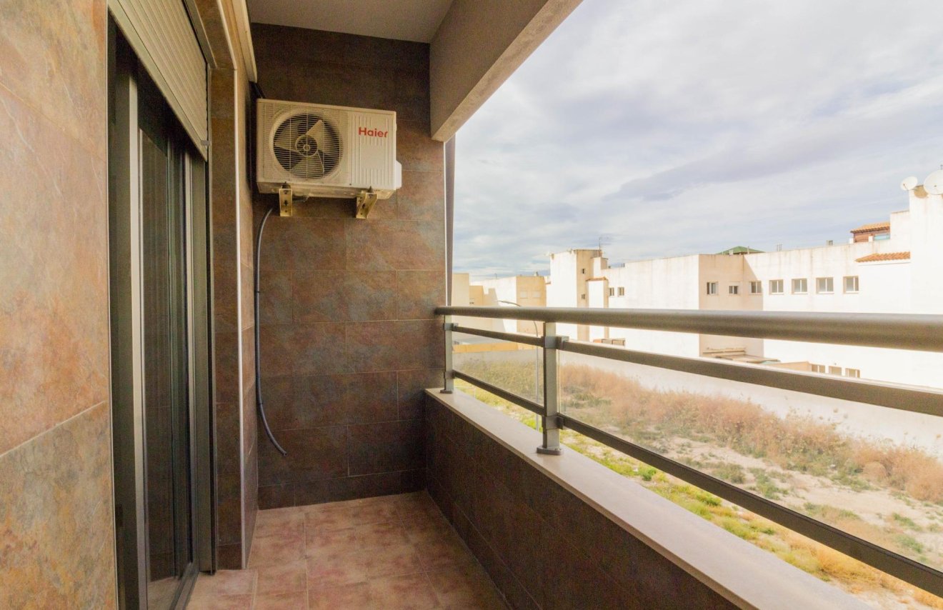 Resale - Piso - San Isidro - Comunidad valenciana