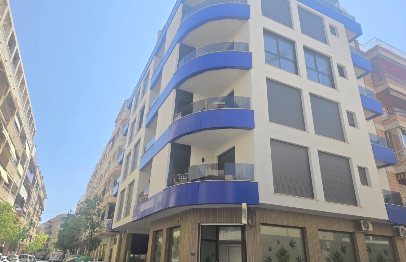 Reventa - Apartamento - Torrevieja - Estacion de autobuses