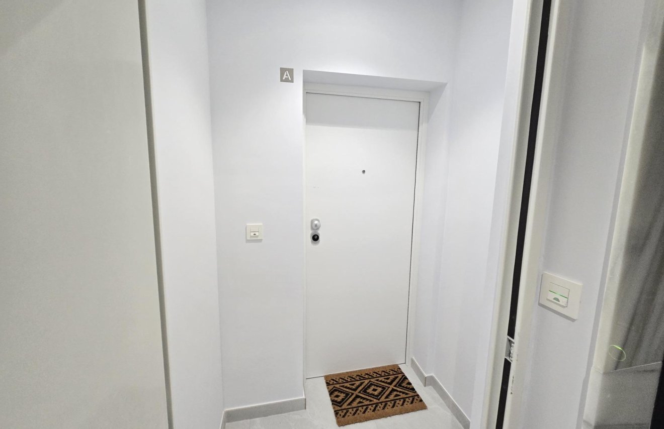 Reventa - Apartamento - Torrevieja - Estacion de autobuses