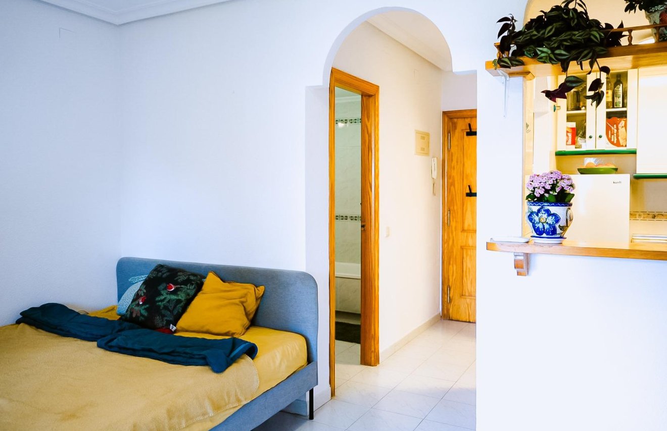 Resale - Study - Torrevieja - La Mata