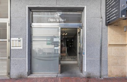 Resale - Apartamento - Torrevieja - Estacion de autobuses