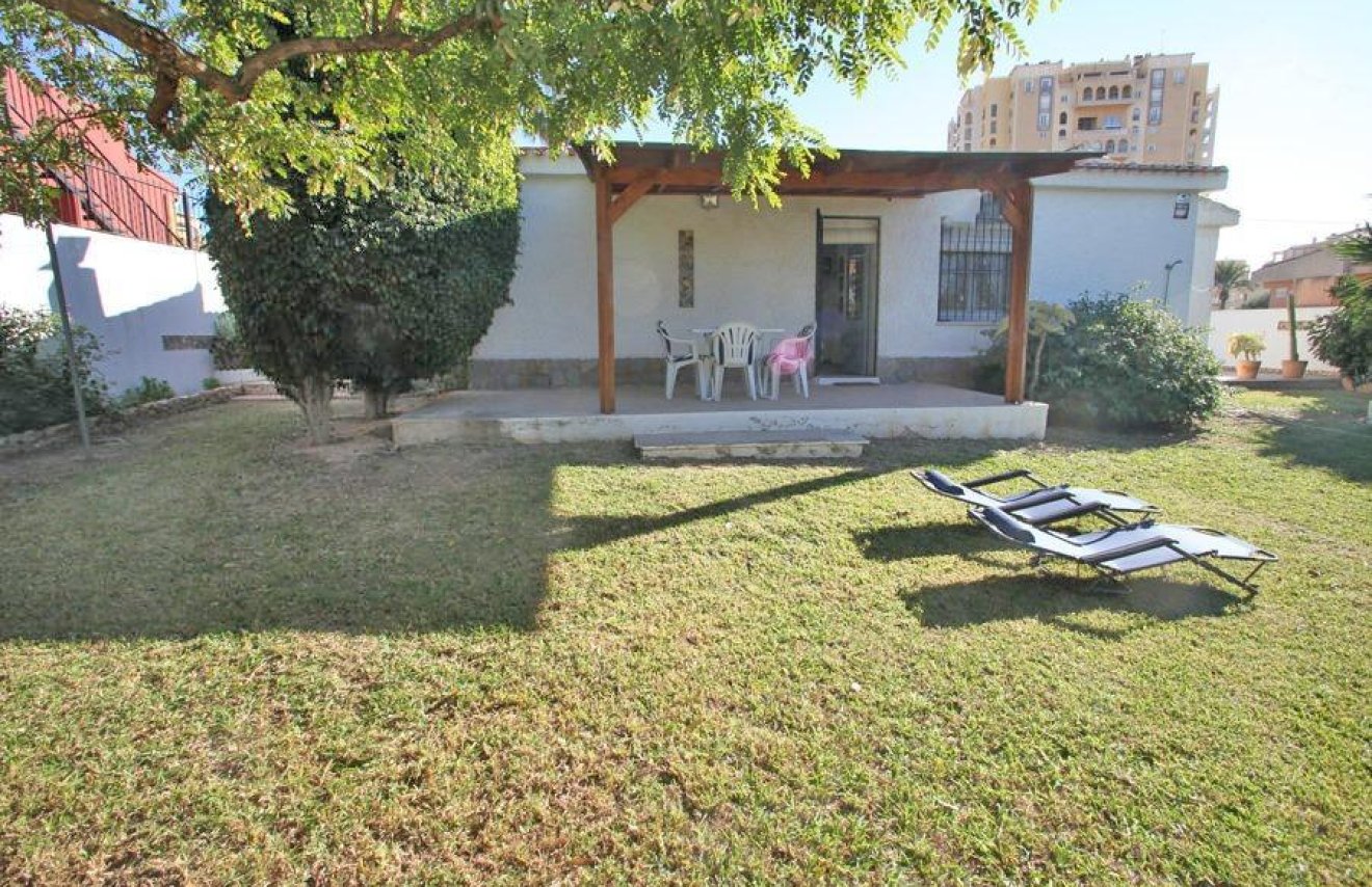 Resale - Chalet - Torrevieja - Los Frutales