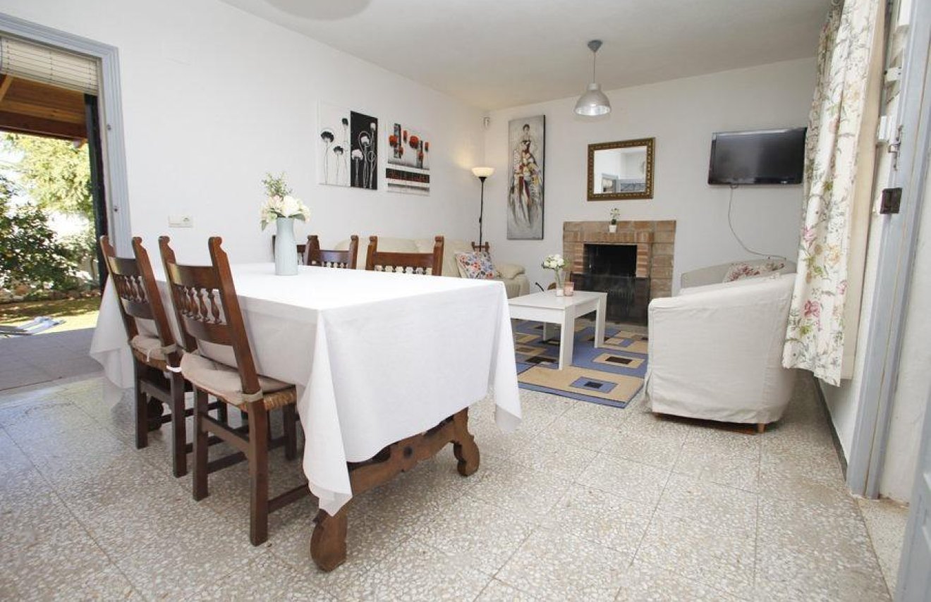 Resale - Chalet - Torrevieja - Los Frutales